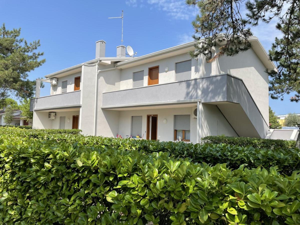 Villaggio Azzurro - Appartamenti Bibione Bagian luar foto